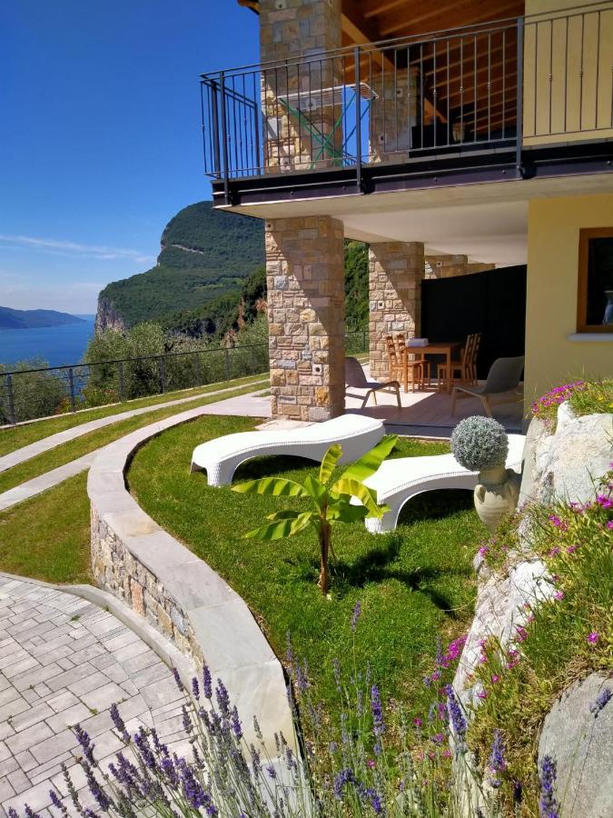 Appartamenti Villa Vagne By Gardadomusmea Tremosine Bagian luar foto